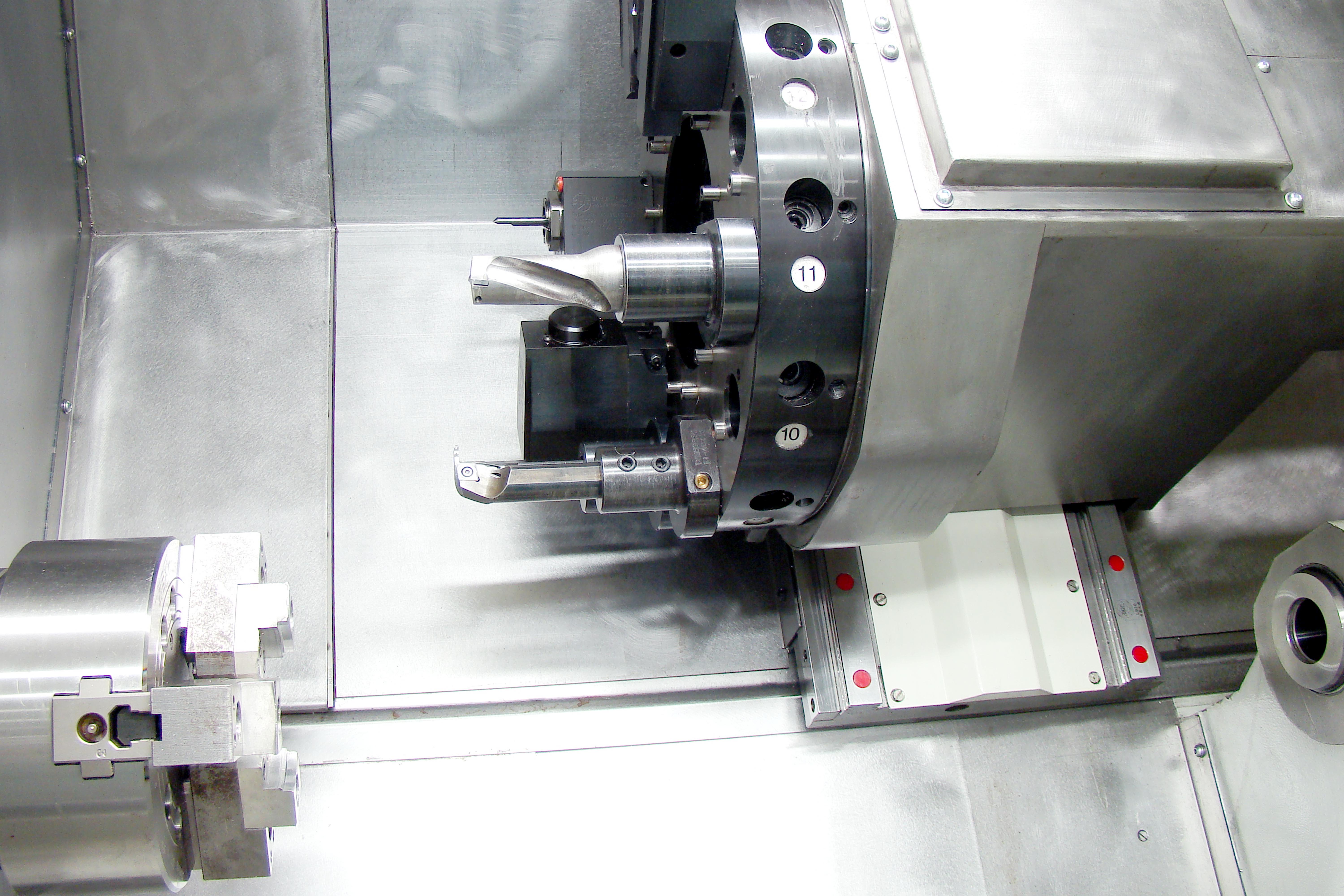 DL-25MH Slant Bed CNC Turning Center 12 Position Drive Tools