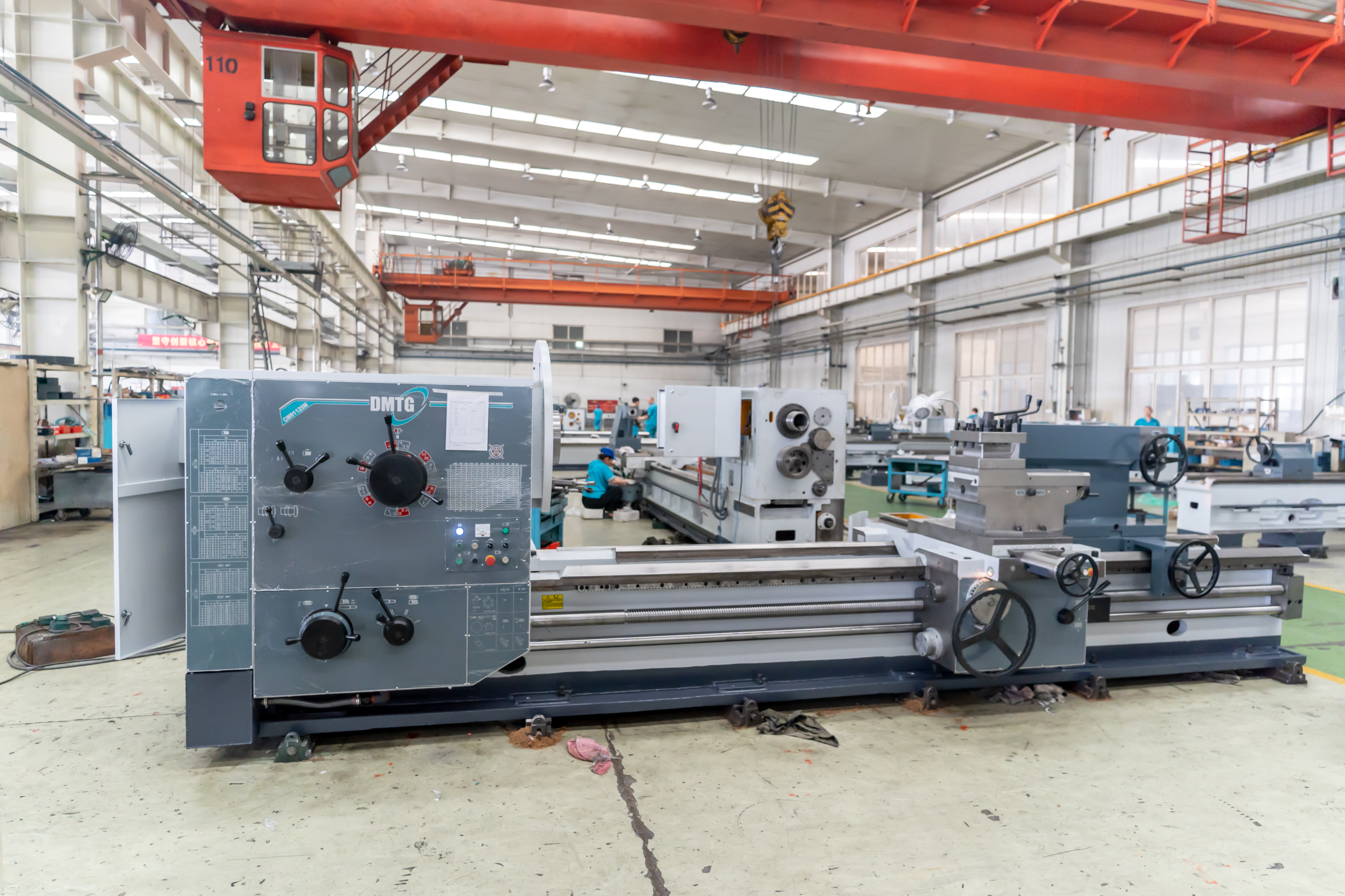 CW61125M Heavy Duty Type Conventional Lathe Machine